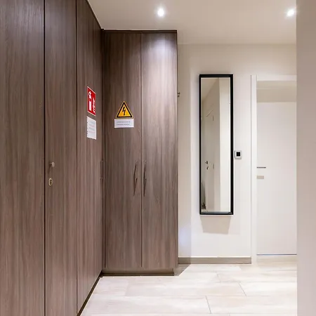 Apartment In With Sea Views