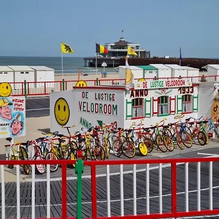Apartment In With Sea Views