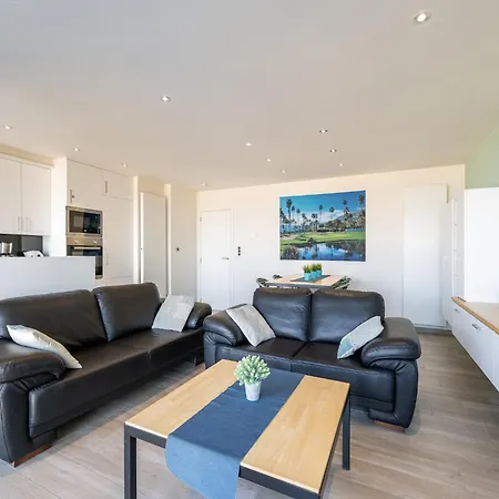 In With Sea Views Apartment *