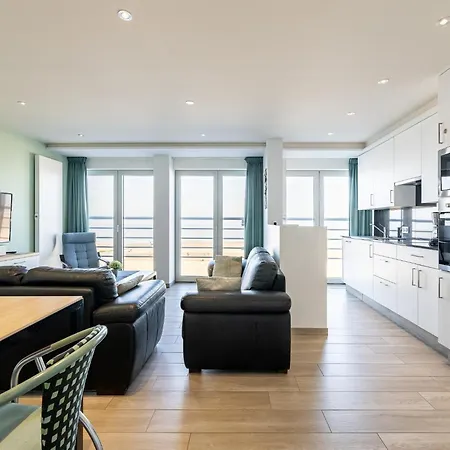 In With Sea Views Apartment *